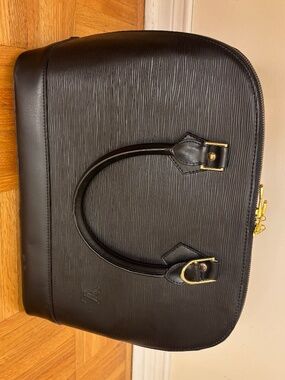 Louis Vuitton Alma Black Epi Leather M51130 Vintage Handbag Purse